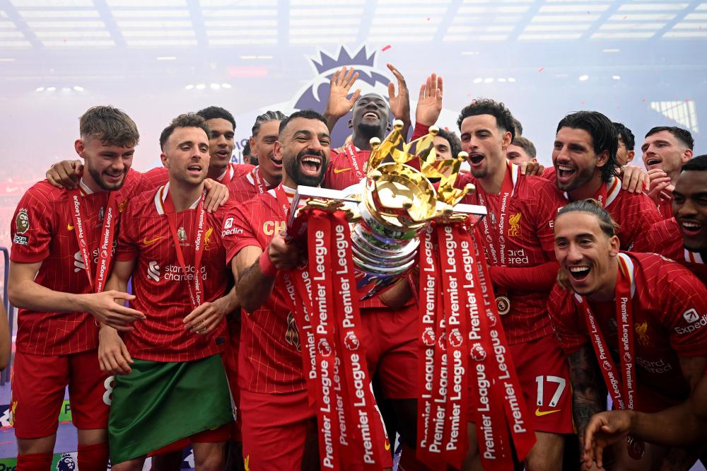 勇夺金靴，法比奥赛后社媒：感谢队友以及每位愿意相信我的人