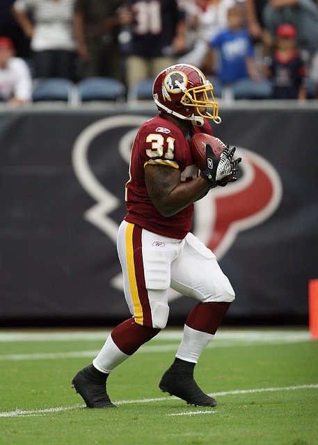 迪卡尼奥：尤文球员不是斯帕莱蒂挑的，他得研究哪些人能信任